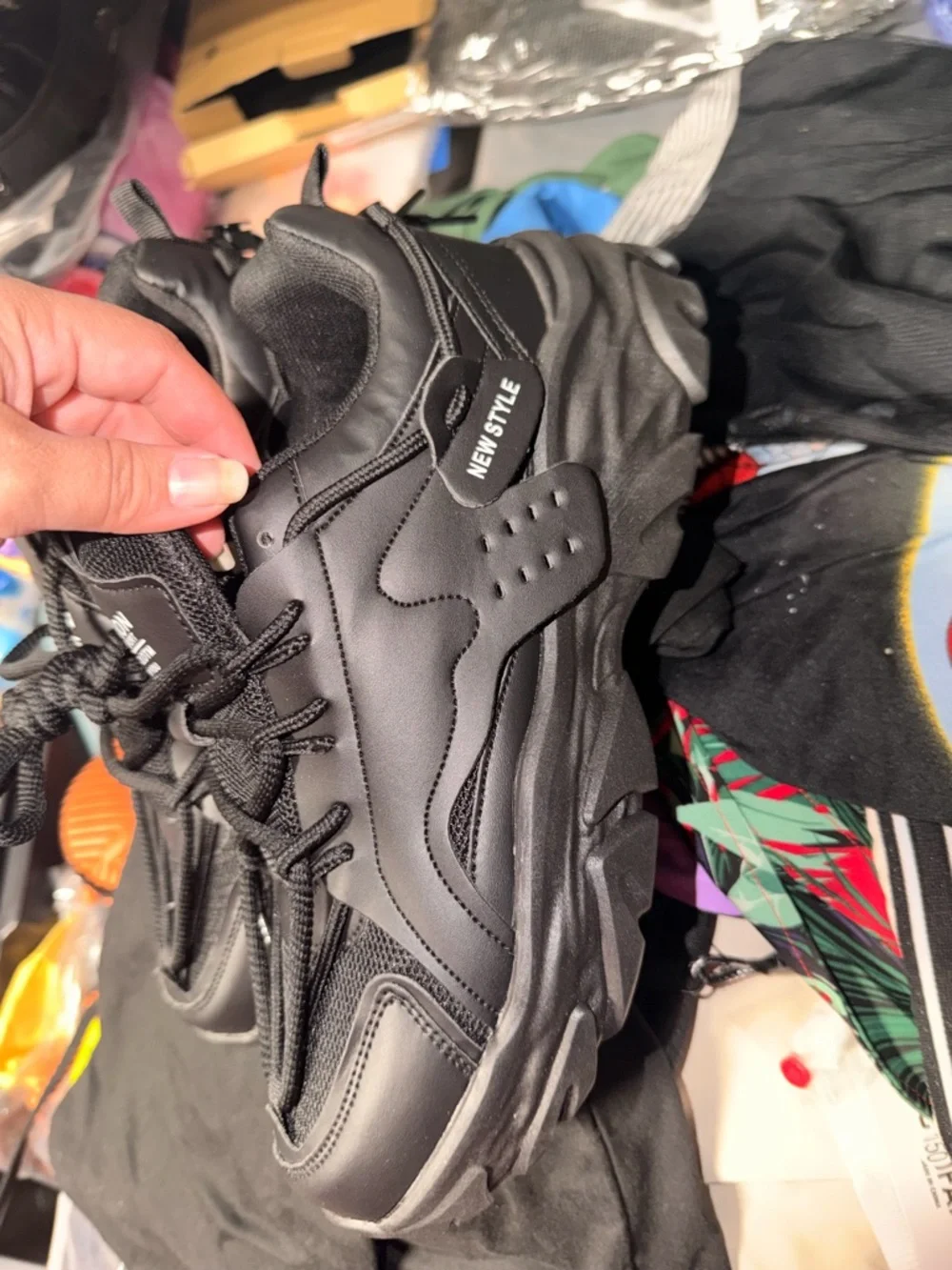 Men's Black Fashion Athletic Sneakers